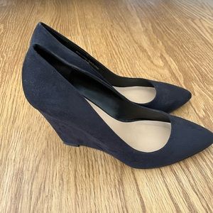Saks Fifth Avenue Black Suede Wedge Pumps | size 9.5